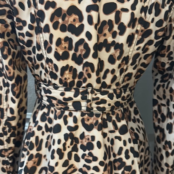 Coat - Picture 6 of 7